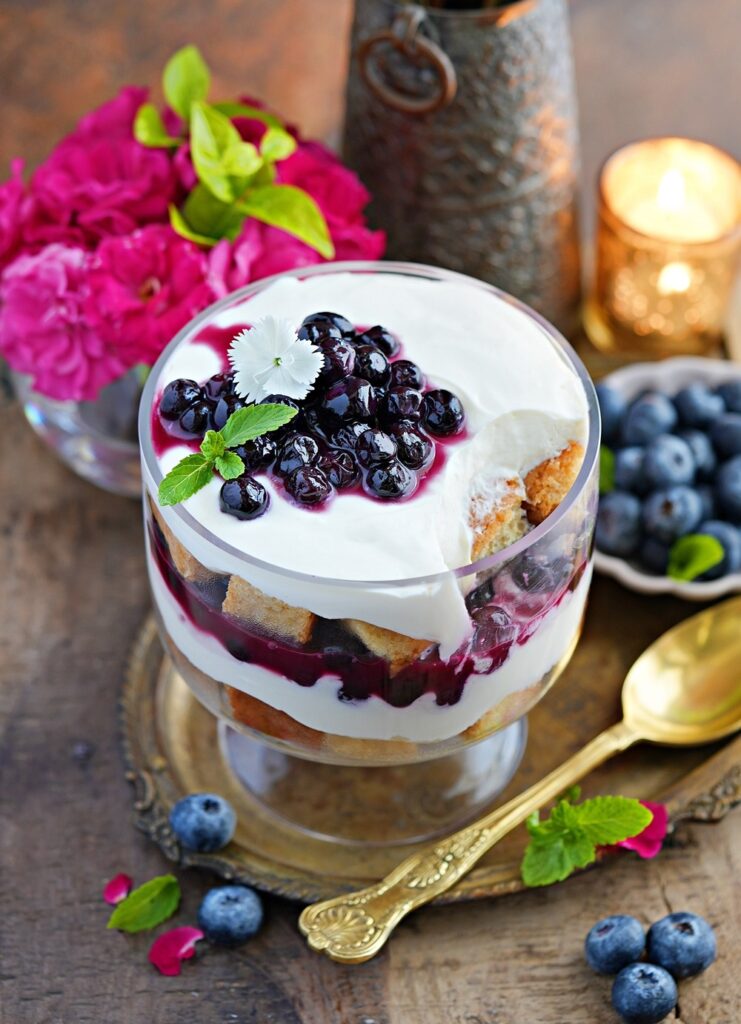 Eggless Blueberry Cheesecake Trifle Recipe